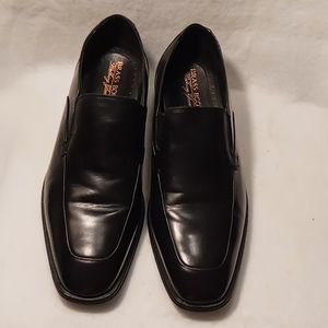 Prelove Brass men's dress shoe.